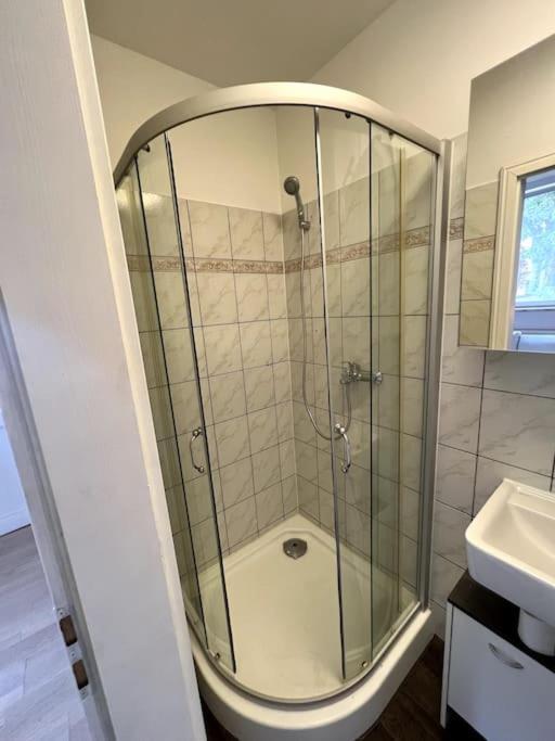 Kleines Aber Feines Apartment In Zentraler Lage - Strandvogtei Sellin Bagian luar foto